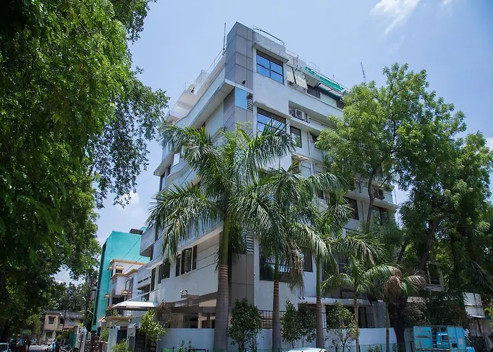 Oyo 9043 Peanut Inn Nagpur